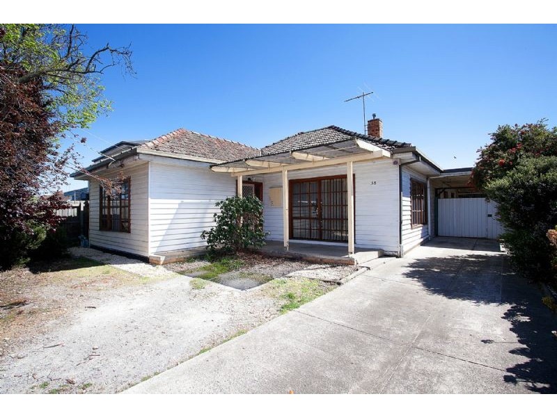 38 Henry street, St Albans VIC 3021
