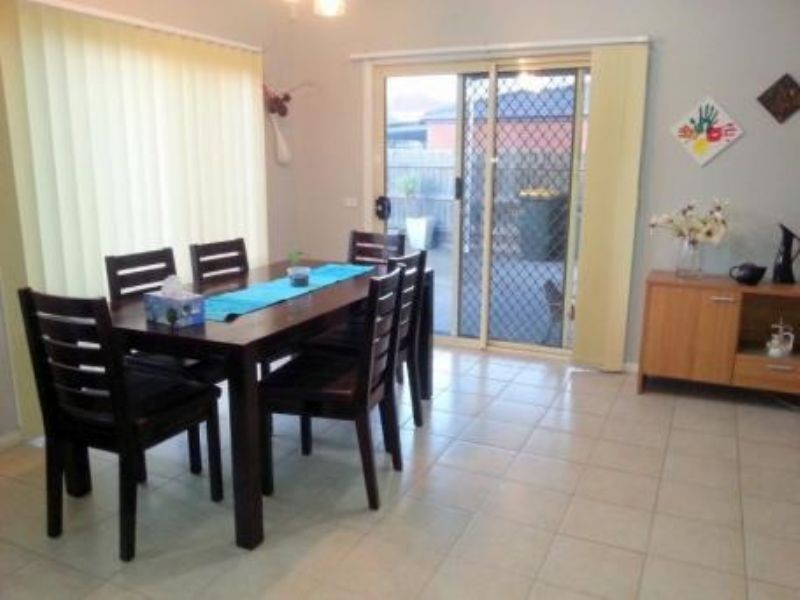 34 Sheoke Grove, Cairnlea VIC 3023