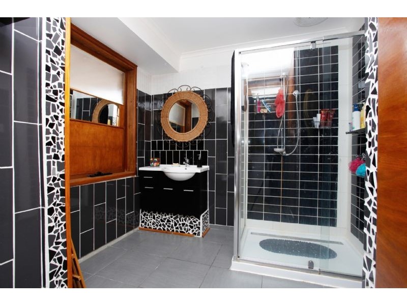 22 McShane Drive, Kealba VIC 3021