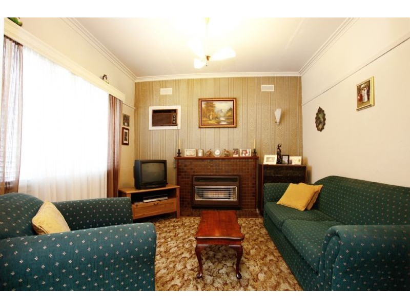 24 Millawa Avenue, St Albans VIC 3021