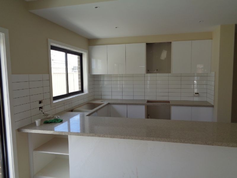 1, 2, 3/14 Disraeli Street, St Albans VIC 3021