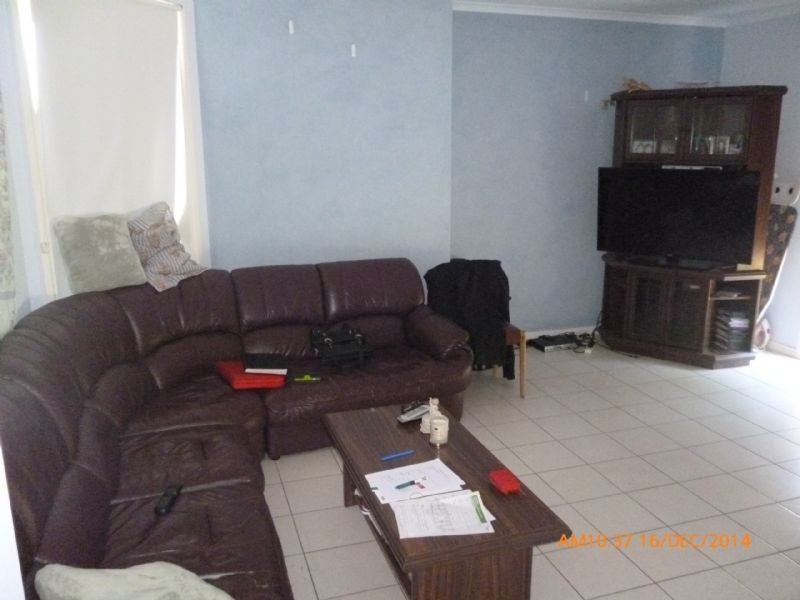 2/12 Hook Street, St Albans VIC 3021