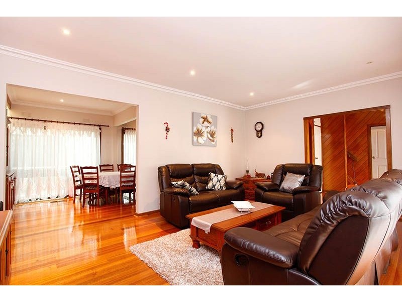 2 Andrew Road, St Albans VIC 3021