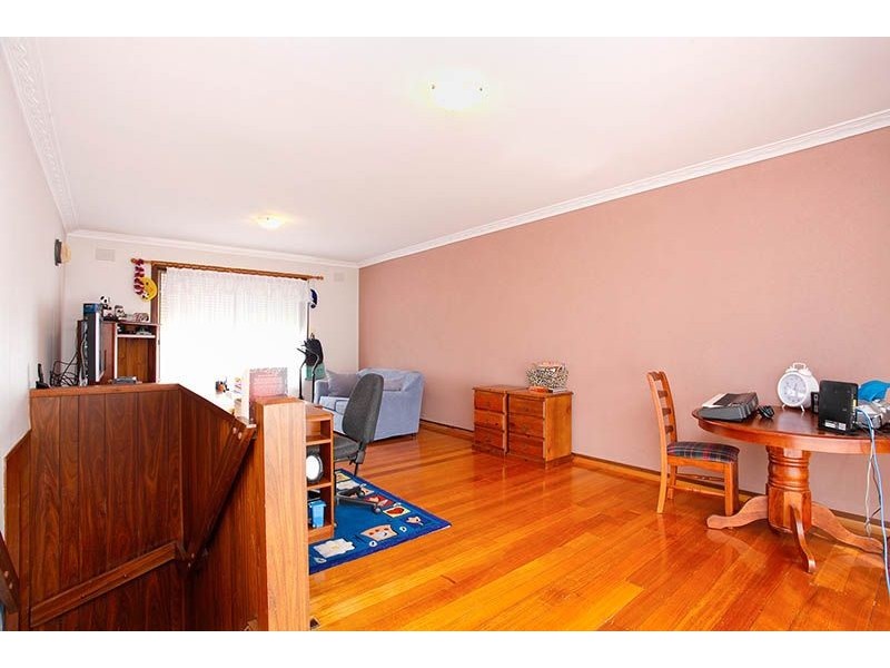 2 Andrew Road, St Albans VIC 3021