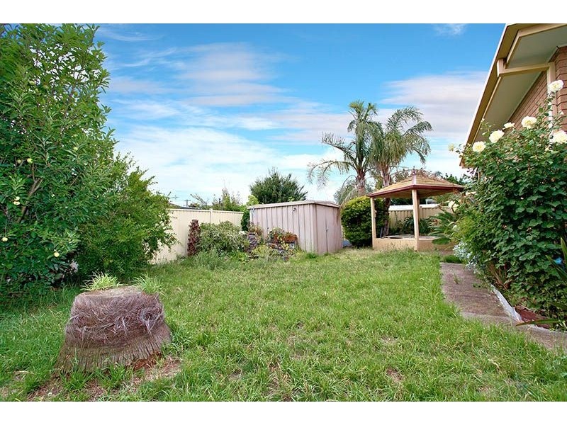 9 Tallerk Court, Kings Park VIC 3021