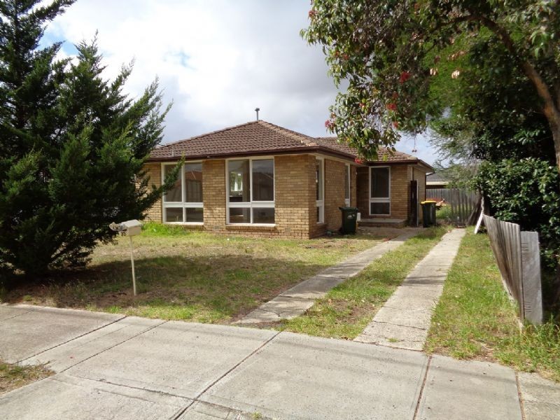 35 Grevillea Road, Kings Park VIC 3021