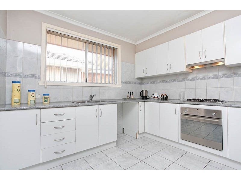 1/34 Norman Street, St Albans VIC 3021