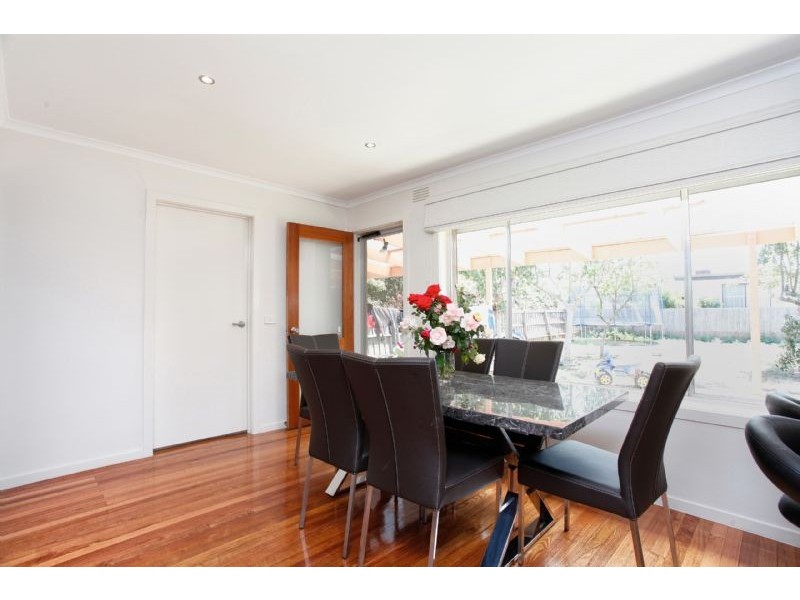 32 Skipton Street, St Albans VIC 3021