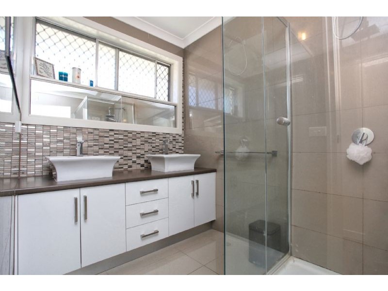 32 Skipton Street, St Albans VIC 3021