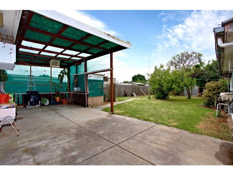 24 Millawa Avenue, St Albans VIC 3021