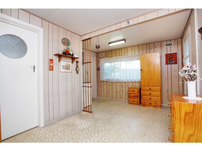 24 Millawa Avenue, St Albans VIC 3021