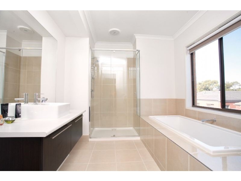 1 Ure Street, Cairnlea VIC 3023