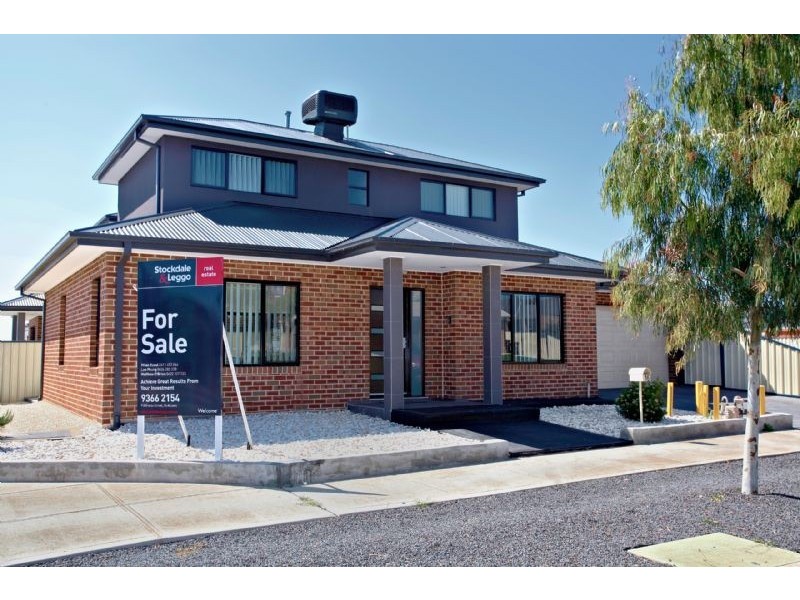 16 Manny Paul Circuit, Burnside Heights VIC 3023