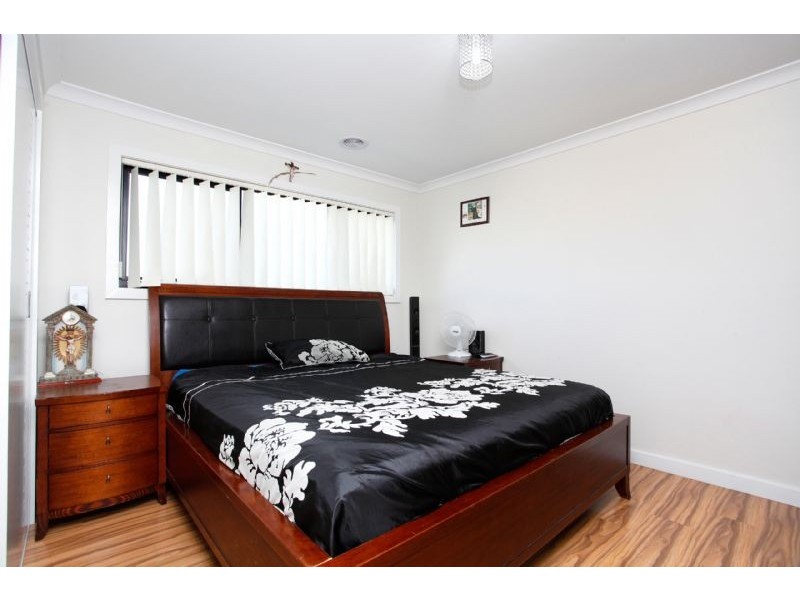 16 Manny Paul Circuit, Burnside Heights VIC 3023
