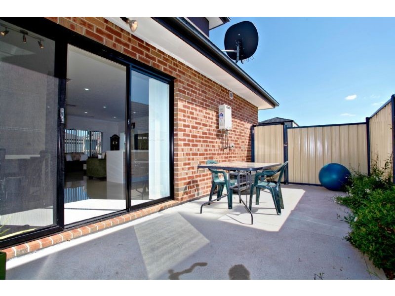 16 Manny Paul Circuit, Burnside Heights VIC 3023