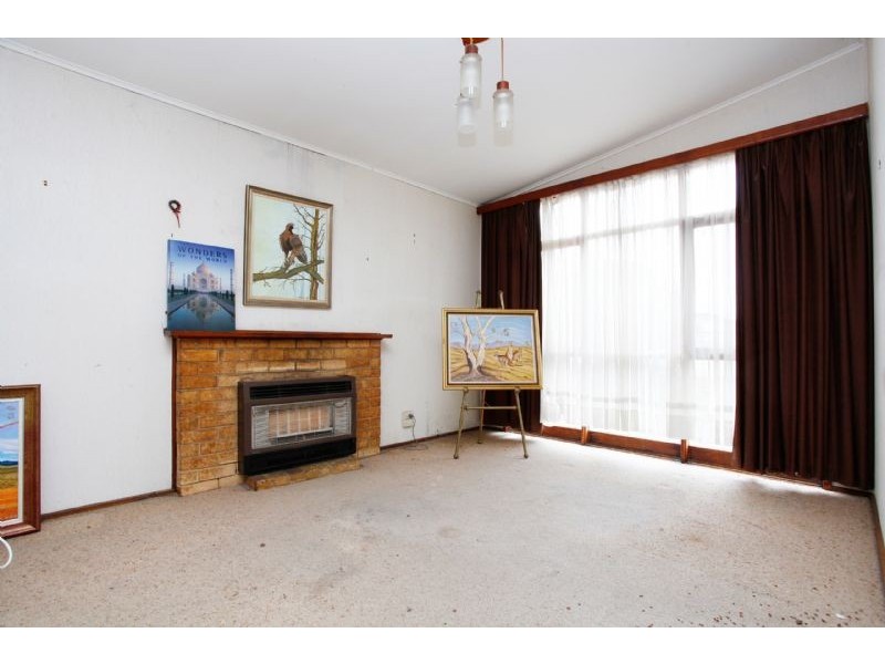 6 Conrad Street, St Albans VIC 3021