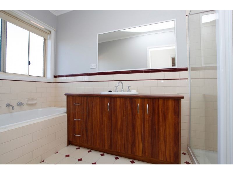 34 Sheoke Grove, Cairnlea VIC 3023