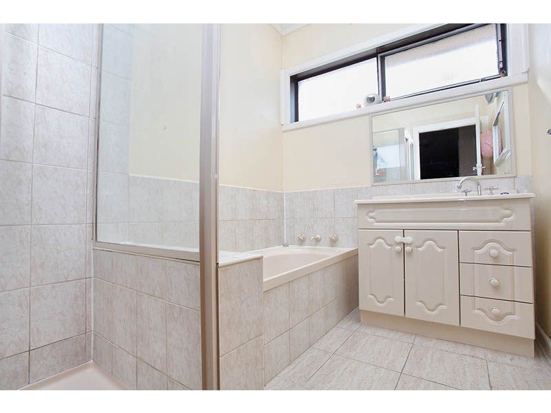 45 Harmon Avenue, St Albans VIC 3021