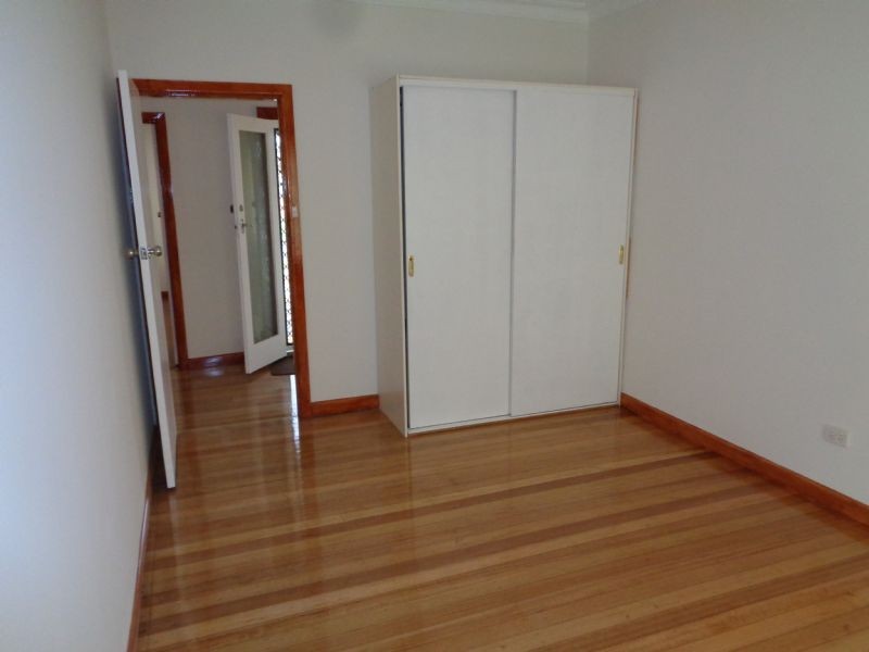 2 McIvor Road, St Albans VIC 3021