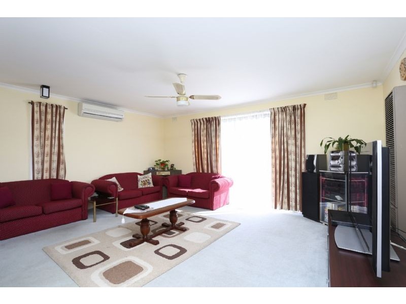 335 Main Road West, St Albans VIC 3021