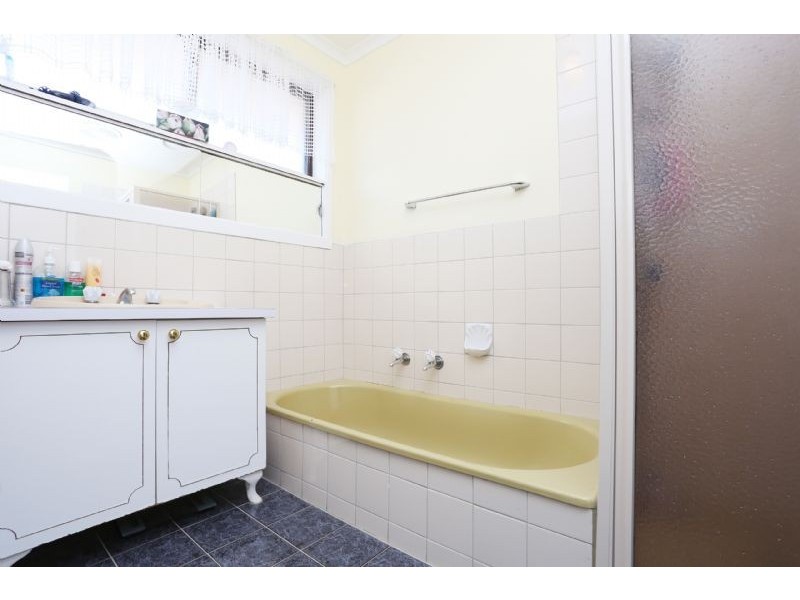 335 Main Road West, St Albans VIC 3021