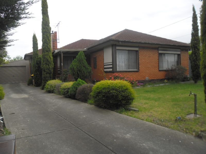 5 Ipswich Street, St Albans VIC 3021