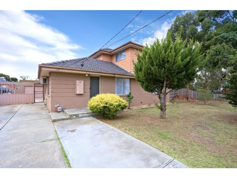 2 Station Avenue, St Albans VIC 3021