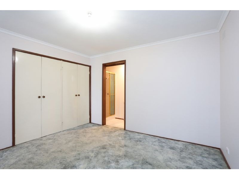 61 Denton Avenue, St Albans VIC 3021