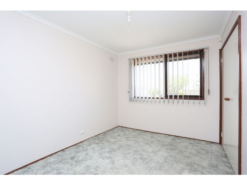 61 Denton Avenue, St Albans VIC 3021