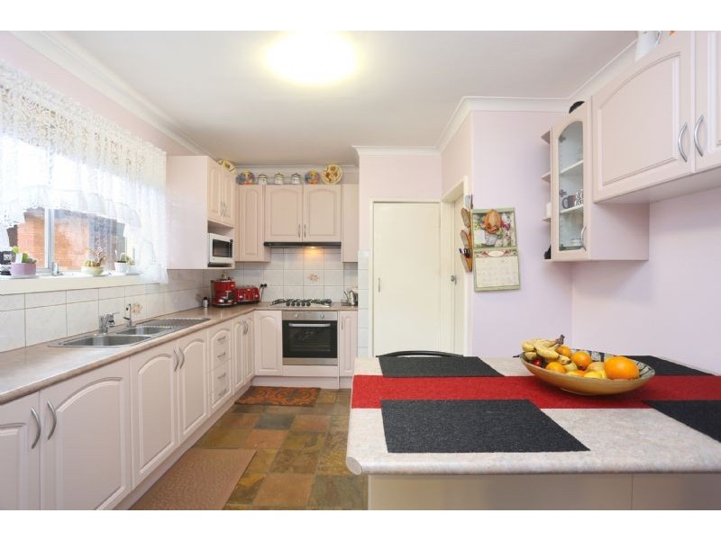 13 Murray Street, St Albans VIC 3021