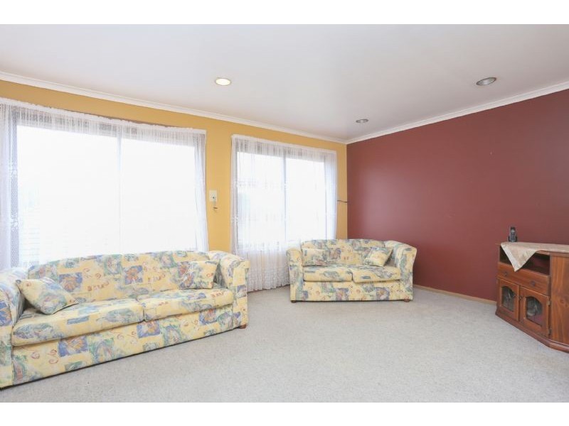 13 Murray Street, St Albans VIC 3021