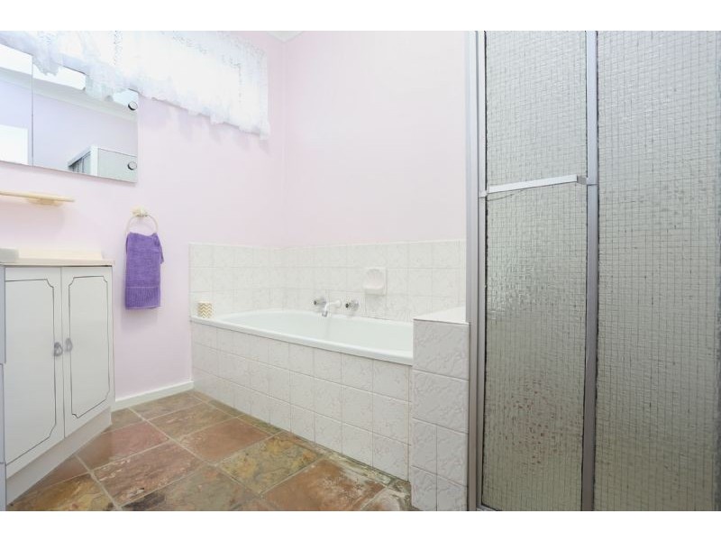 13 Murray Street, St Albans VIC 3021