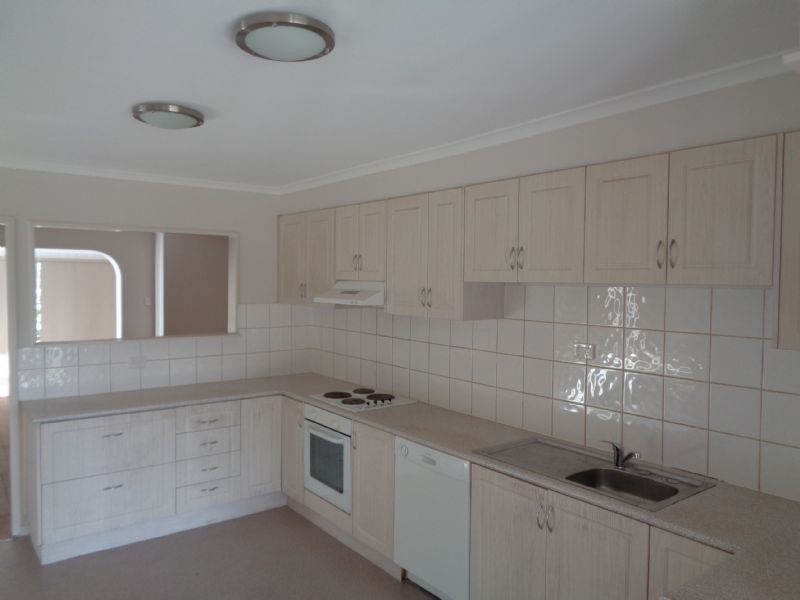 55 Errington Road, St Albans VIC 3021