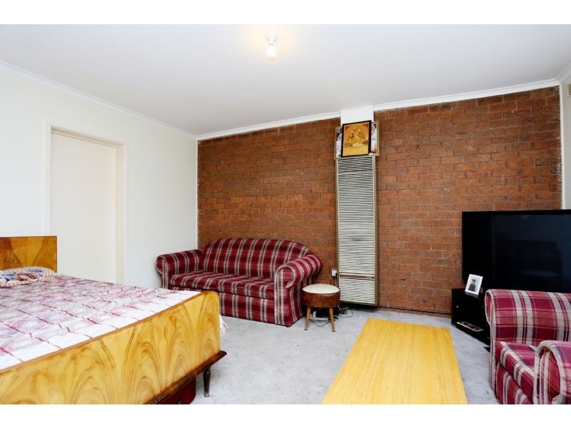 1-4/4 Elizabeth Street, St Albans VIC 3021