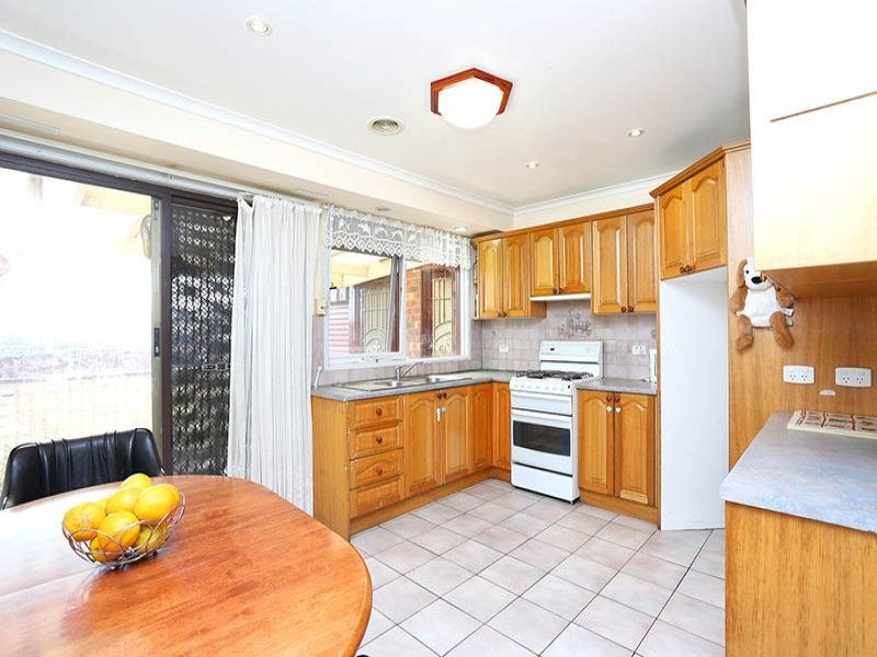 87 Fairfax Circuit, Albanvale VIC 3021