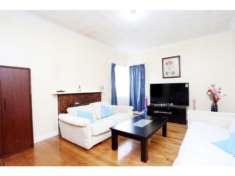 1/21 Mansfield Avenue, Sunshine North VIC 3020