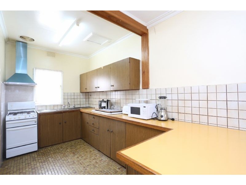 1/21 Mansfield Avenue, Sunshine North VIC 3020