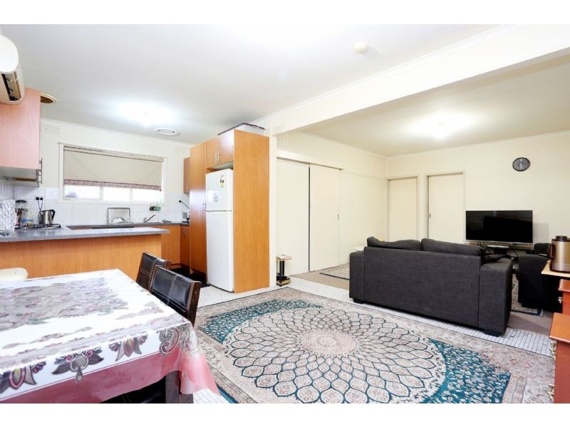 2/41 Power Street, St Albans VIC 3021