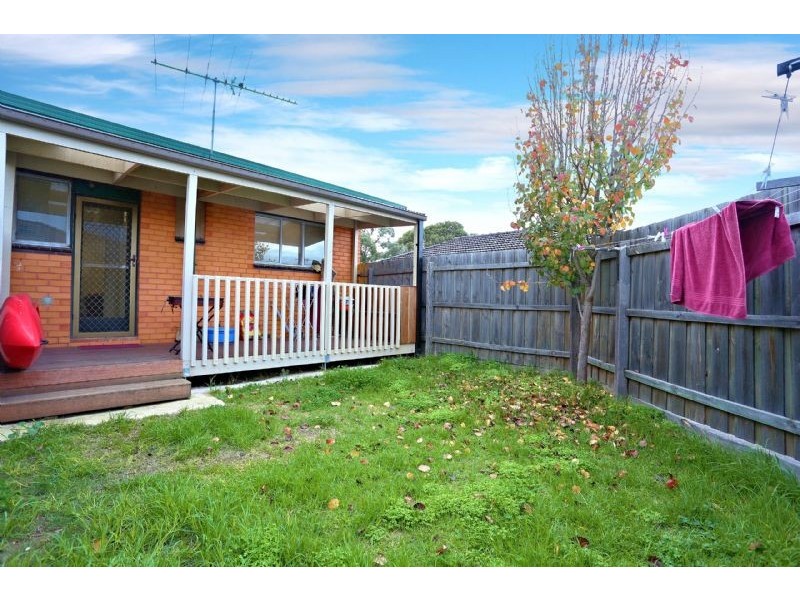 2/41 Power Street, St Albans VIC 3021