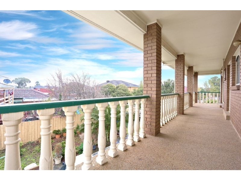 1 Thornhill Drive, Keilor Downs VIC 3038