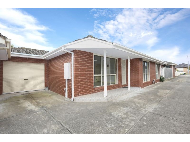 2/9 Ralph Avenue, St Albans VIC 3021