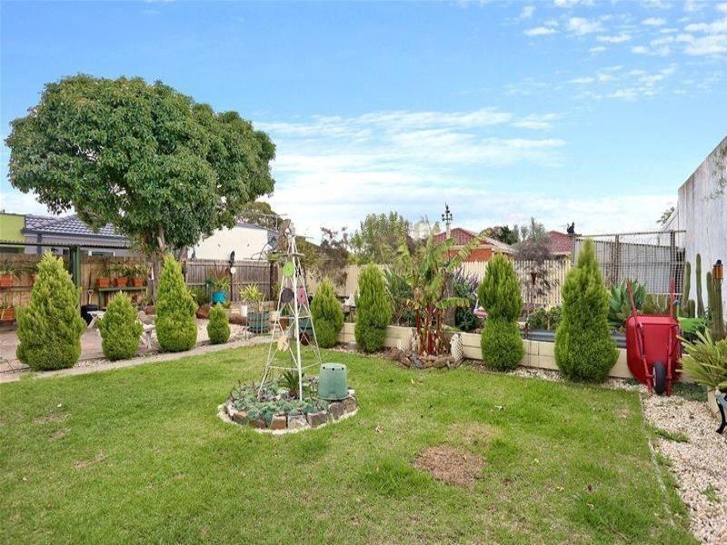 46 Henry Street, St Albans VIC 3021