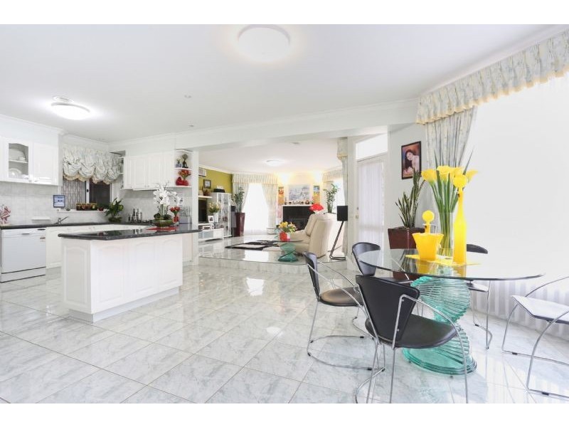 22 Wilmot Drive, Delahey VIC 3037