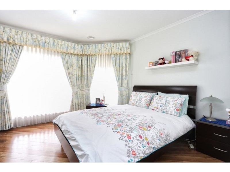 22 Wilmot Drive, Delahey VIC 3037