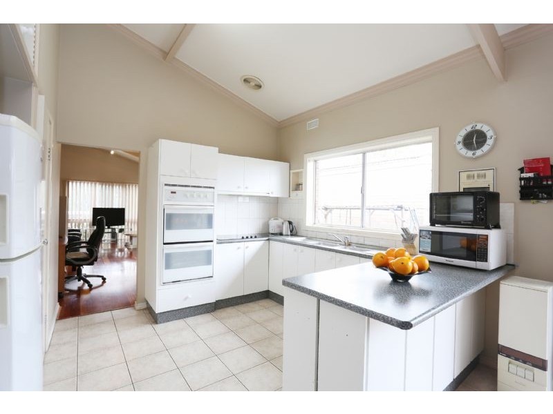 47 Helen Street, St Albans VIC 3021