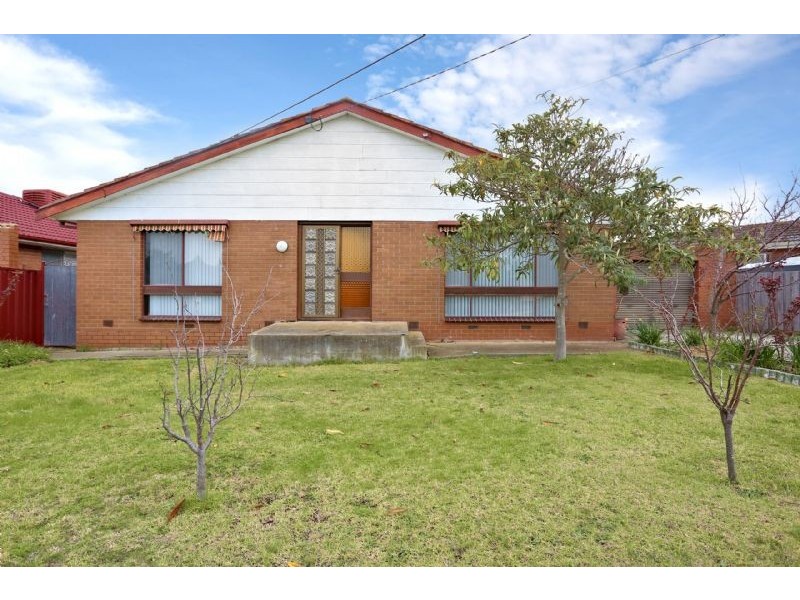 5 Lambolle Court, St Albans VIC 3021