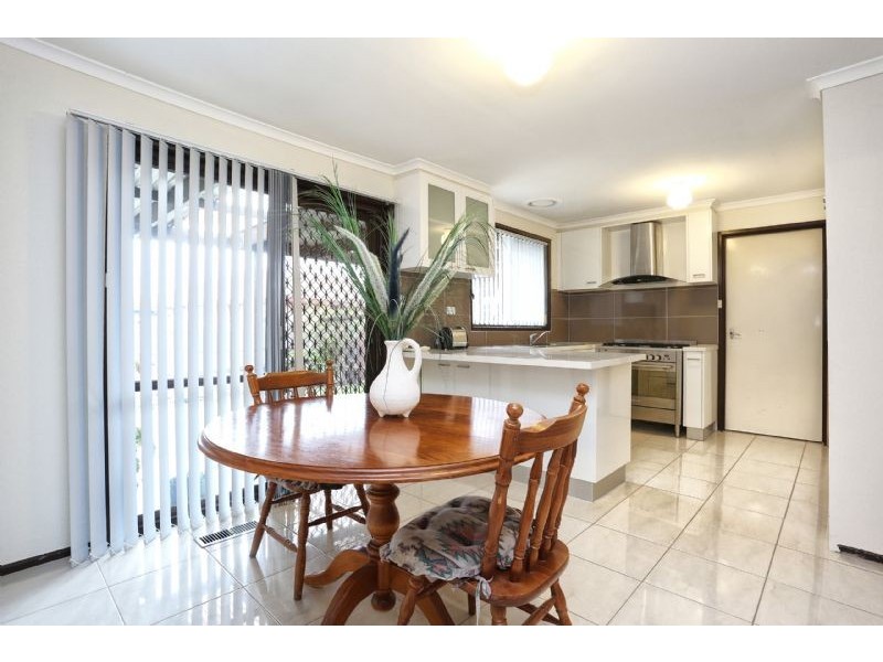 5 Lambolle Court, St Albans VIC 3021