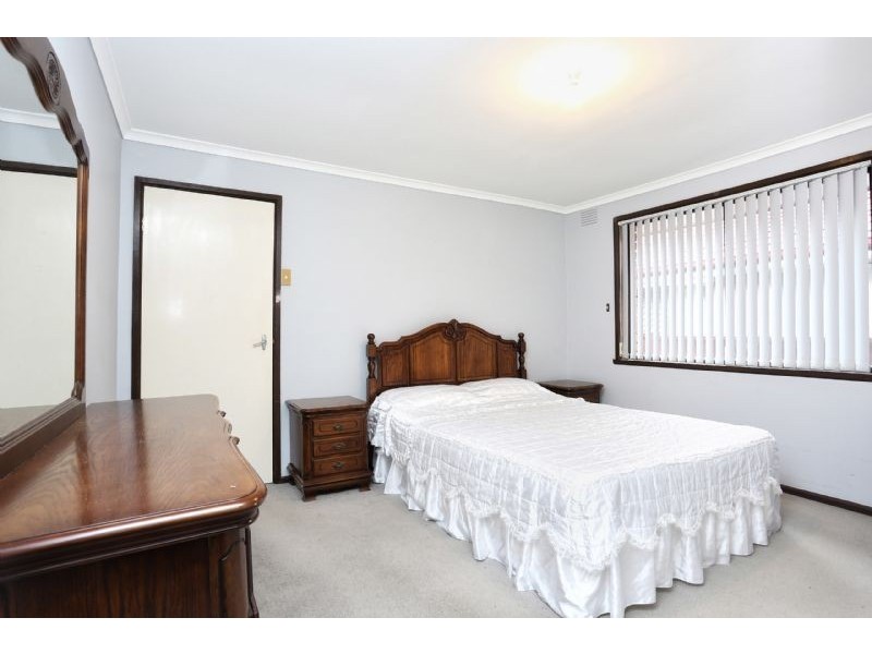 5 Lambolle Court, St Albans VIC 3021