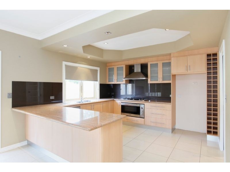 1 Baynton Avenue, Sunshine North VIC 3020