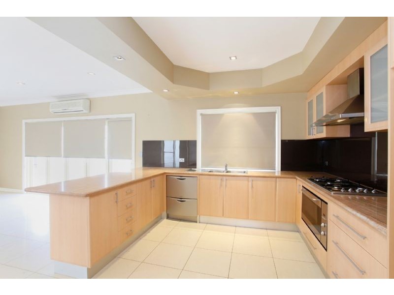 1 Baynton Avenue, Sunshine North VIC 3020